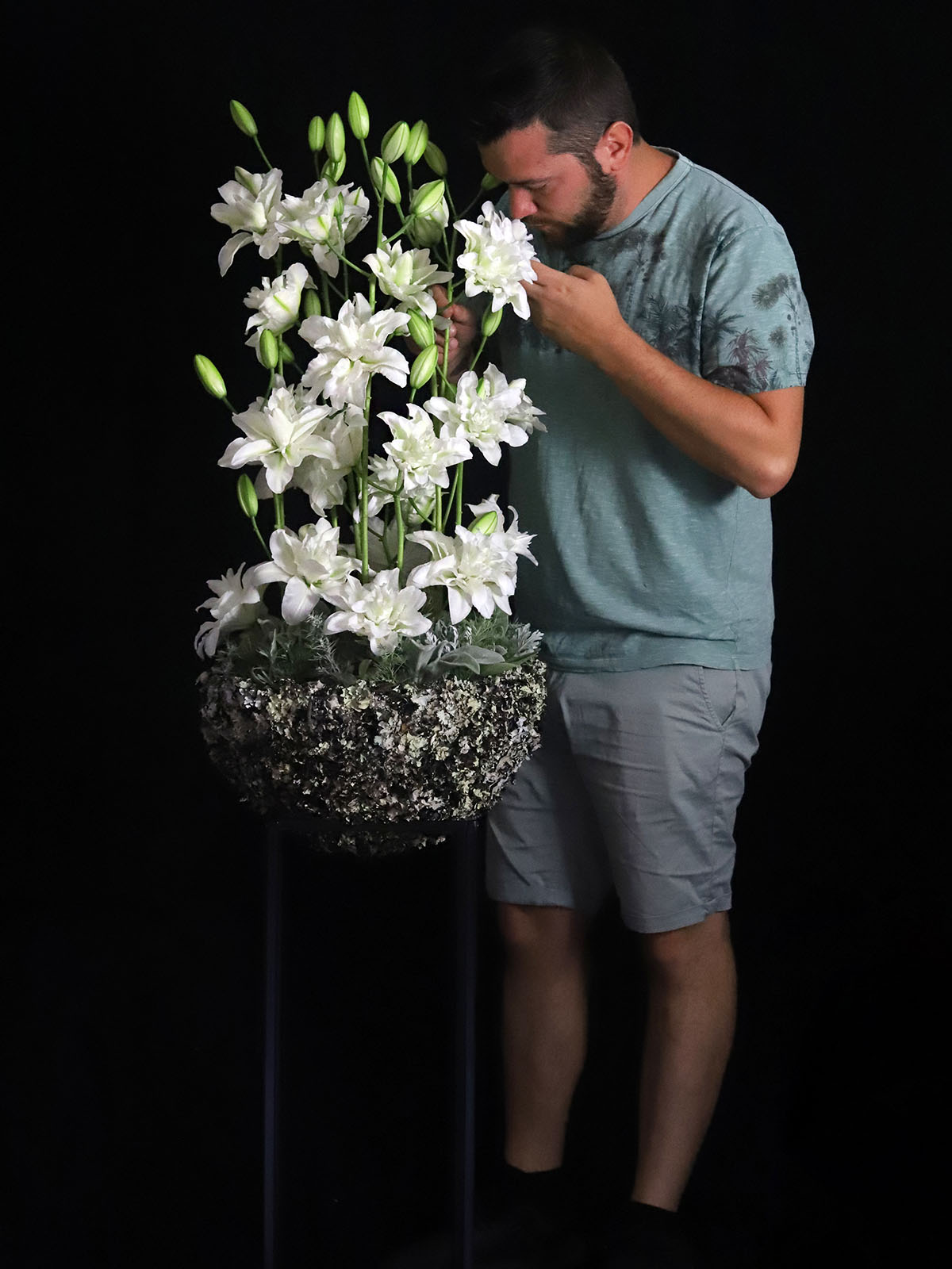 Gaétan Jacquet Double Lily Bowl of Beauty design on Thursd